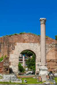 Ruins of the entrance to the basilica aemilia at the roman forum in rome