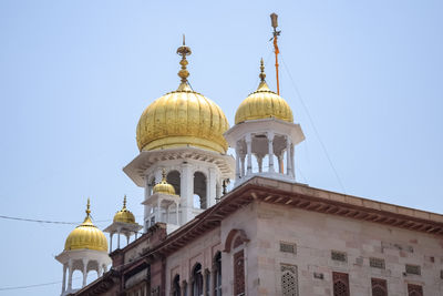 Gurudwara sis ganj sahib is one of the nine historical gurdwaras in old delhi in india