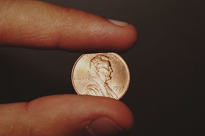 Close-up of hand holding hands