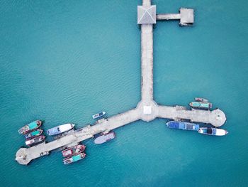 Directly above shot of jetty at sea 