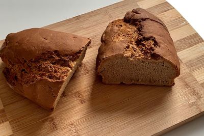 High angle view of chocolate cake on cutting board