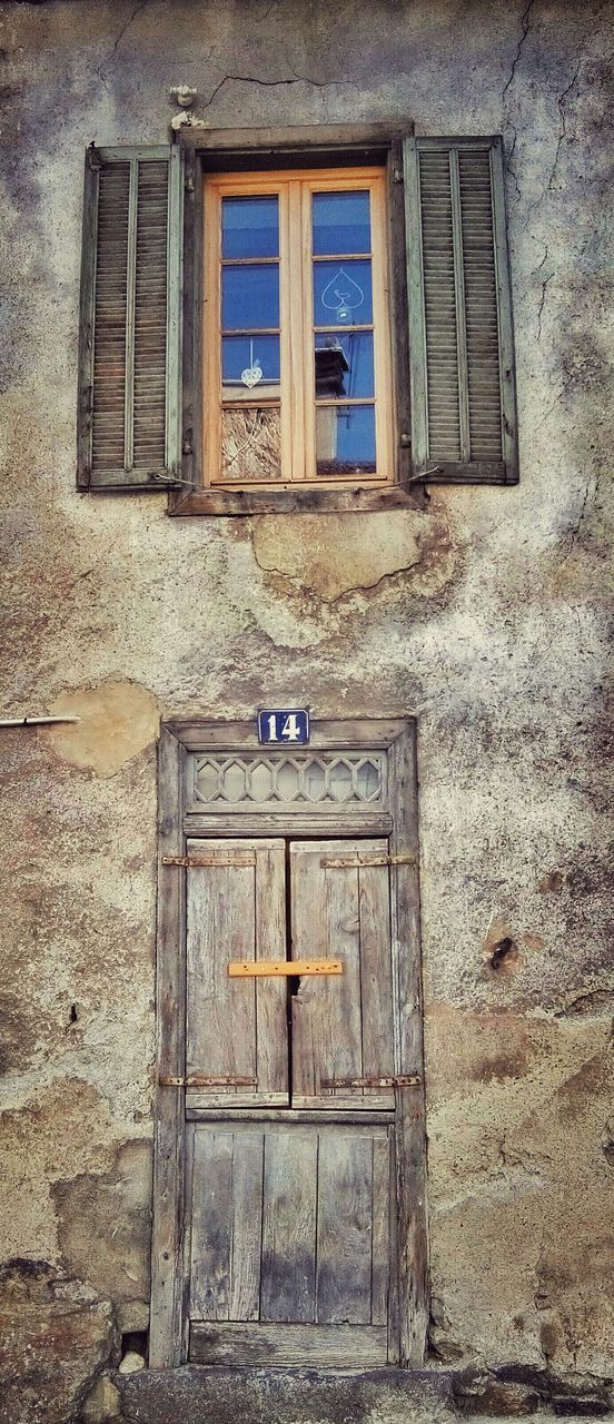 building exterior, architecture, built structure, window, door, house, closed, old, residential structure, abandoned, residential building, weathered, damaged, day, obsolete, safety, building, wall, outdoors, wall - building feature