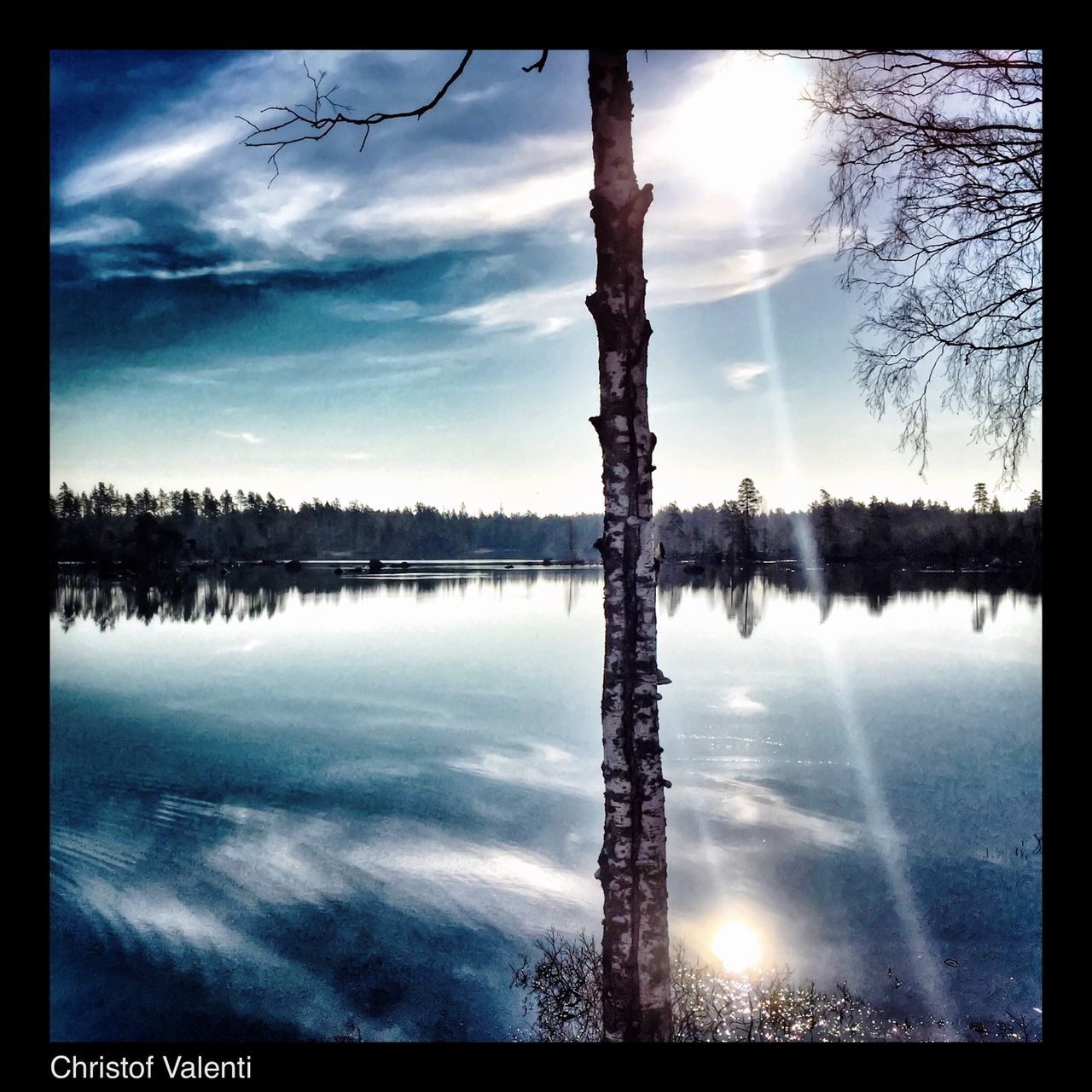 reflection, transfer print, water, sky, tranquility, tranquil scene, lake, scenics, auto post production filter, tree, beauty in nature, cloud - sky, nature, sunset, silhouette, waterfront, cloud, idyllic, sun, sunlight