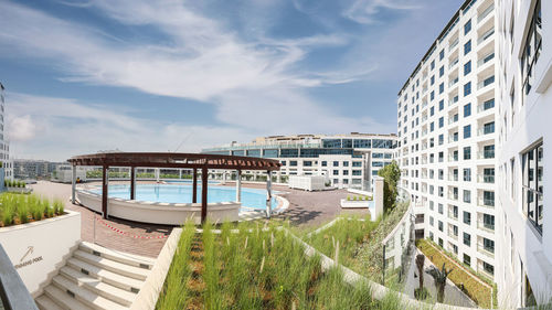 A view of the pool from the condominium in abu dhabi