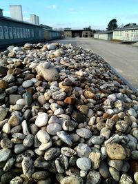 Surface level of stones