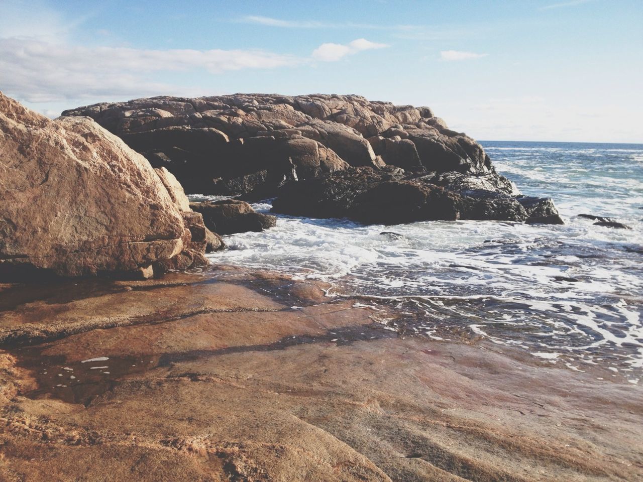 sea, water, scenics, tranquil scene, tranquility, beauty in nature, horizon over water, rock formation, sky, beach, nature, rock - object, shore, cliff, idyllic, rock, coastline, geology, wave, remote