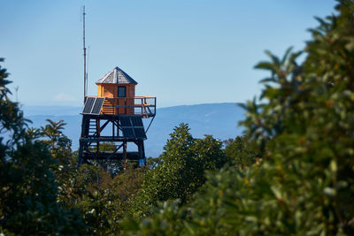 View of tower against sky