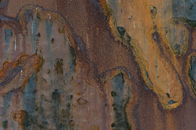 Full frame shot of rusty metallic wall