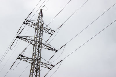 Power transmission line on a cloudy day