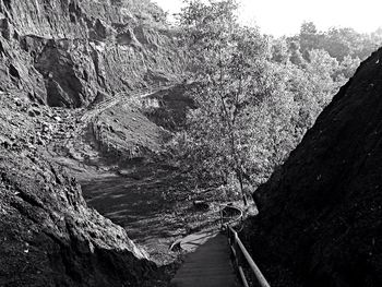 Road leading towards mountains