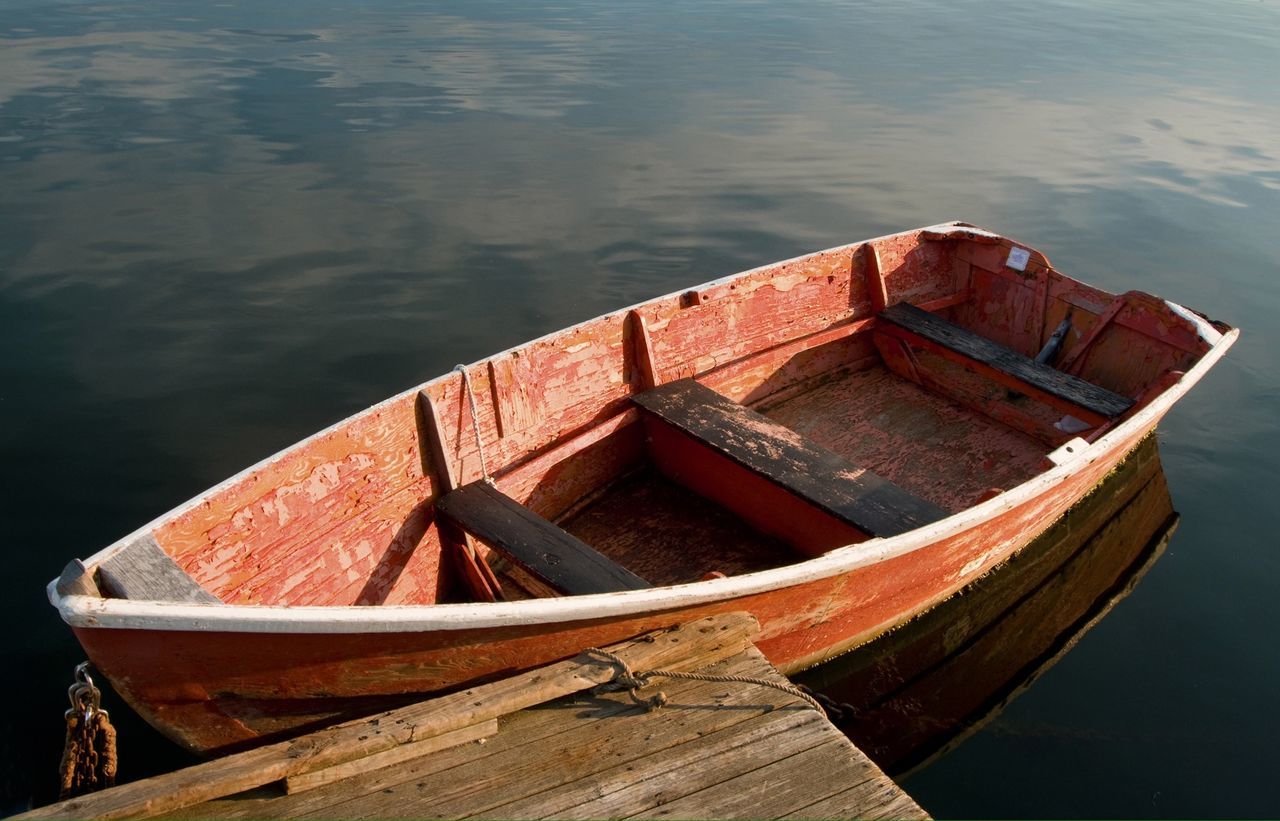 wood - material, built structure, nautical vessel, boat, water, architecture, wood, lake, building exterior, rope, moored, reflection, outdoors, abandoned, wooden, day, damaged, no people, old, transportation