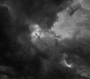 Low angle view of cloudy sky