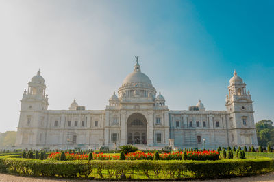 Victoria memorial , a historical white marble monument and museum in kolkata, india.