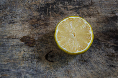 High angle view of lemon slice on table