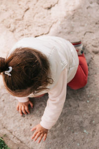 Babygirl crawling