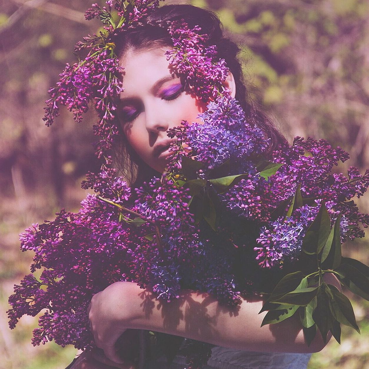 flower, purple, focus on foreground, lifestyles, leisure activity, fragility, pink color, close-up, freshness, person, holding, plant, petal, outdoors, young women, nature, celebration, growth