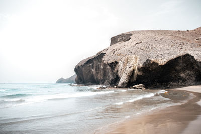 Untamed volcanic coastline in andalusia. ideal for nature, travel, and coastal projects.
