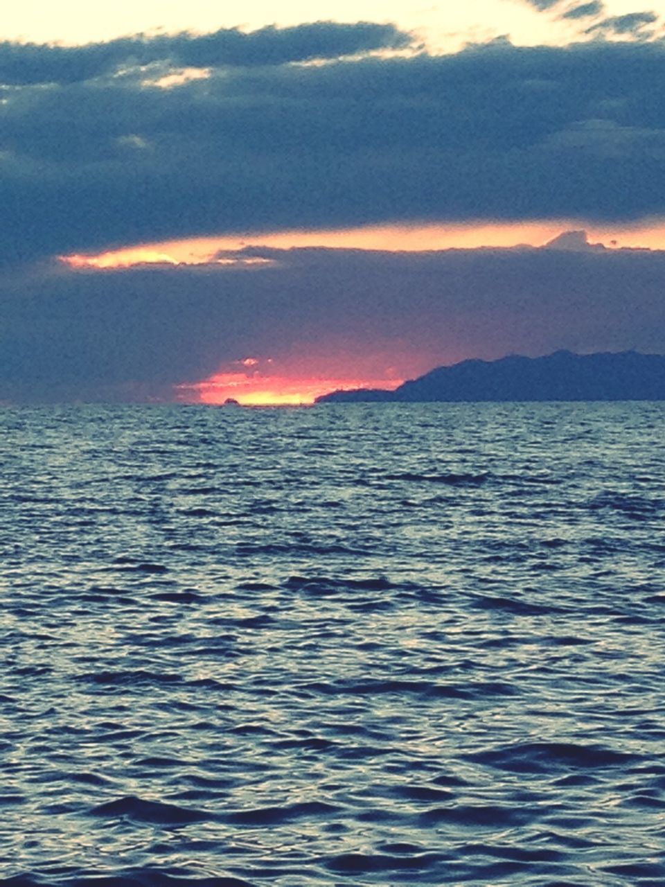 sunset, water, scenics, sea, tranquil scene, beauty in nature, tranquility, waterfront, sky, rippled, idyllic, nature, orange color, cloud - sky, horizon over water, cloud, seascape, outdoors, no people, remote