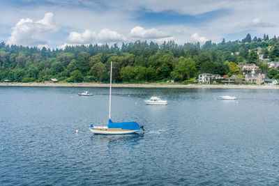 A view of boats at lincoln park in west seattle, washington.