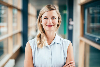 Portrait of a smiling young woman