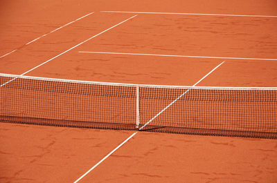 Close-up of a net of an outdoor tennis court