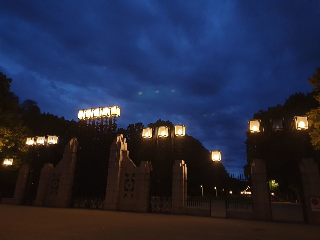 ILLUMINATED BUILDINGS AT NIGHT