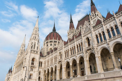 Beautiful architecture of famous hungarian parliament building in budapest, hungary