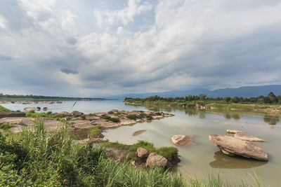 Kaeng ah hong point of view the navel of mekong river at wat ahong silawat, bueng kan, thailand.