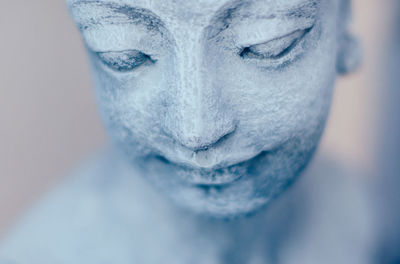 Close-up portrait of young woman