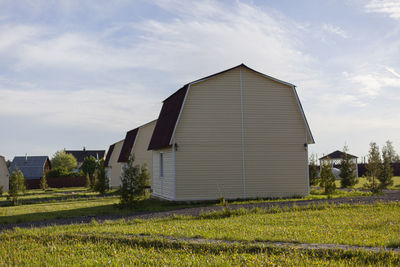 White country house. country plots out of town. cheap homes. rental of small holiday homes. 