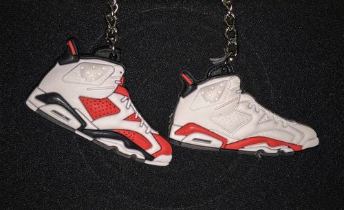 Close up of white flowers