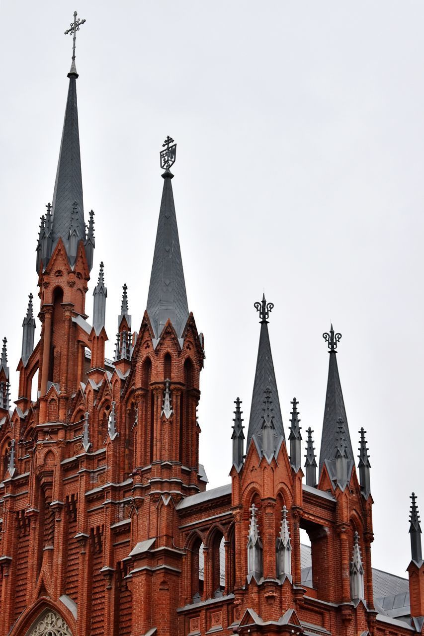 LOW ANGLE VIEW OF A BUILDING