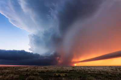 Supercell thunderstorm at sunset in new mexico