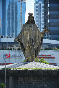 Statue of buildings in city