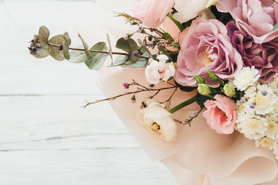 Close-up of rose bouquet on table