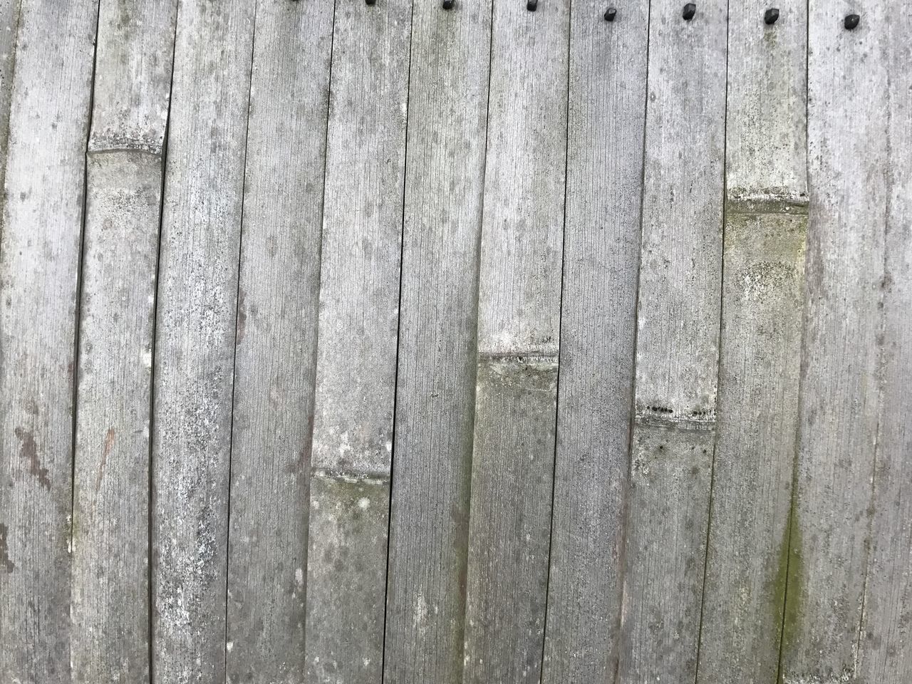 CLOSE-UP OF WOODEN FENCE