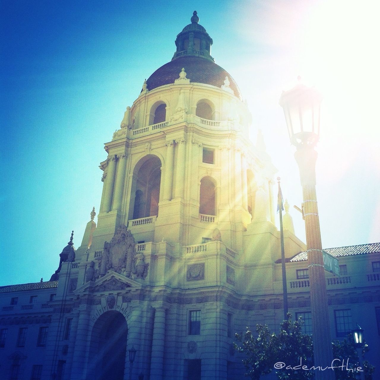 architecture, built structure, building exterior, place of worship, religion, church, spirituality, low angle view, famous place, cathedral, clear sky, travel destinations, dome, tourism, travel, history, international landmark, sunlight