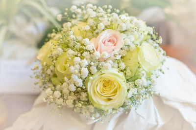 Close-up of white rose bouquet