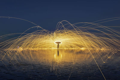 Light painting / light drawing with fire and steel wool creative light painting 