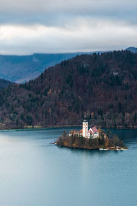 Island in lake bled. dreamlike atmosphere for the church of s. maria assunta. slovenia