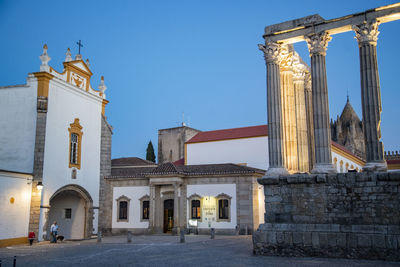 the Templo de