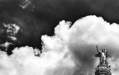 Low angle view of cloudy sky