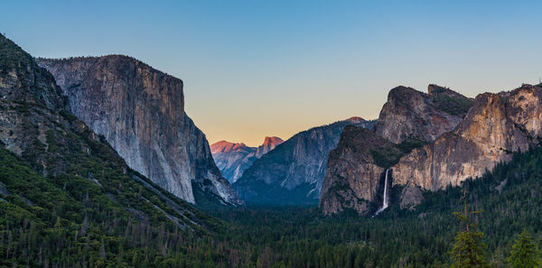 Canyon view at yosemite 