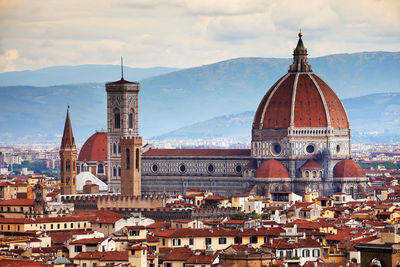 Dome of florence against cloudy sky