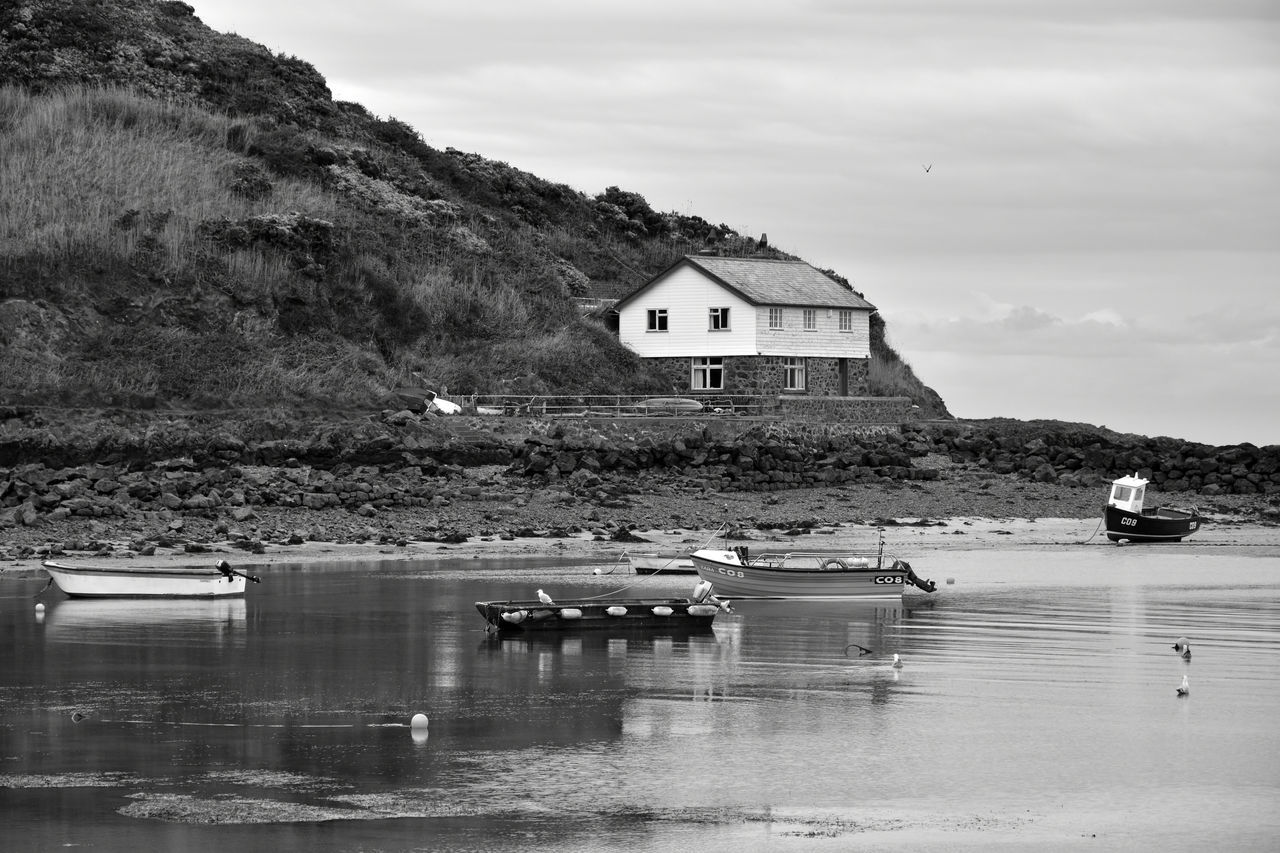 Porthdinllaen beach