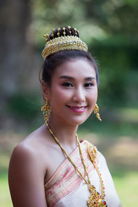 Portrait of a smiling young woman