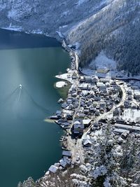 High angle view of lake during winter in hallstatt austria 