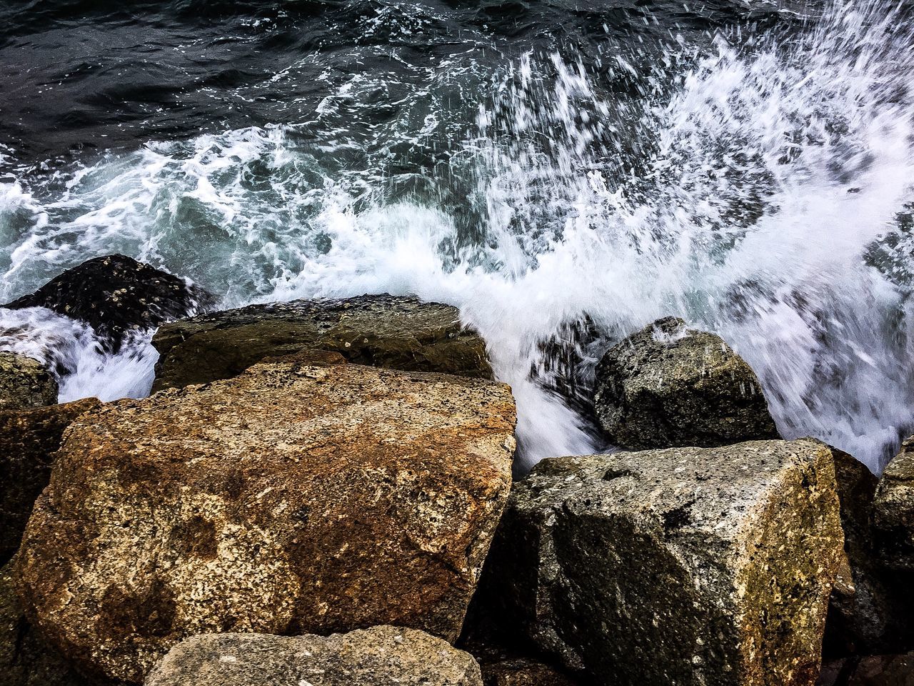 sea, water, rock - object, nature, motion, no people, beauty in nature, day, outdoors, wave, scenics, power in nature