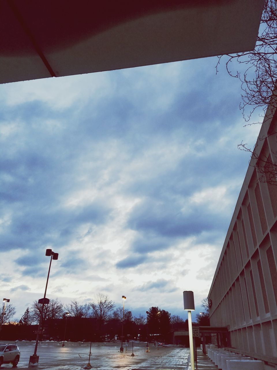 SCENIC VIEW OF SNOW AGAINST SKY