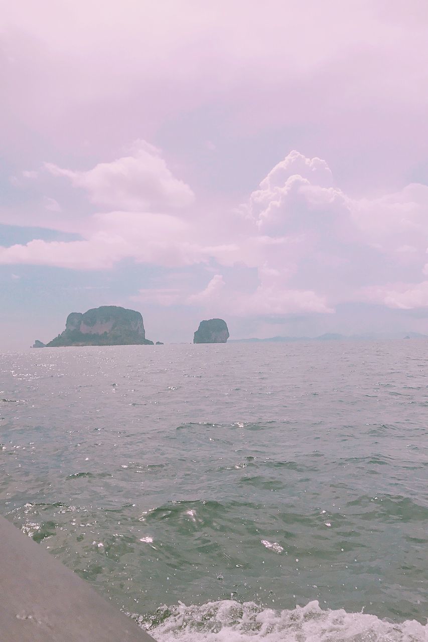 sea, scenics, nature, beauty in nature, tranquility, sky, water, outdoors, rock - object, no people, cloud - sky, day, tranquil scene, waterfront, horizon over water